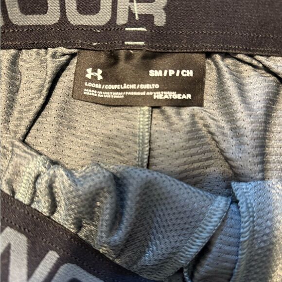 Under Armour Men's Gray Performance Shorts - Picture 5 of 6
